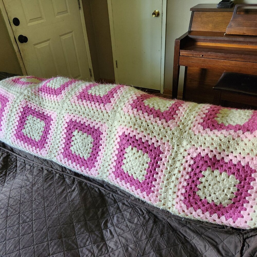 Granny Blanket Crochet Pink White Squares Color Hand Made 70 in x 58 in FastShip - Picture 6 of 8